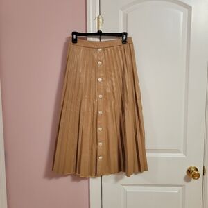 NWOT Ontwelfth Tan Pleated Faux Leather Midi Skirt with Heart Buttons- S- Chic